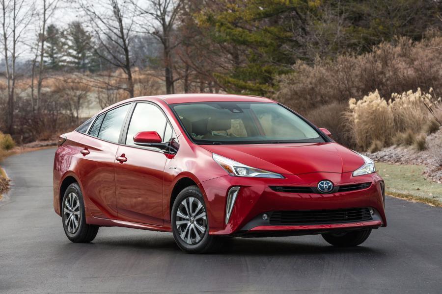  Toyota Prius XLE AWD-e 2019 года  (NA) (фото 1 из 40)